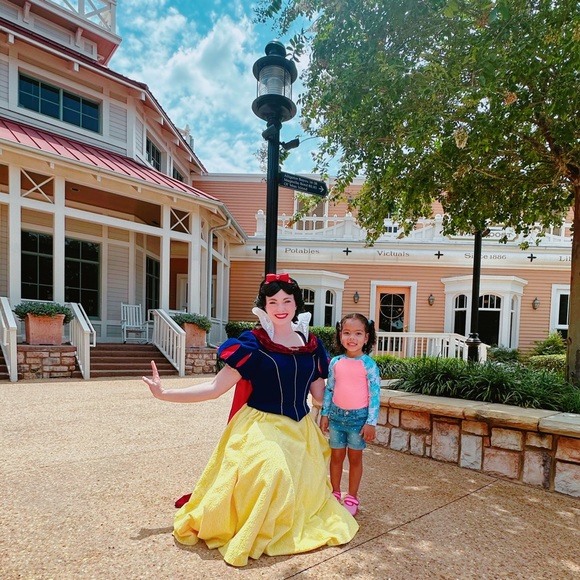 summer vacation 2023 a little of my family Disney hotel - Picture 10 of 12